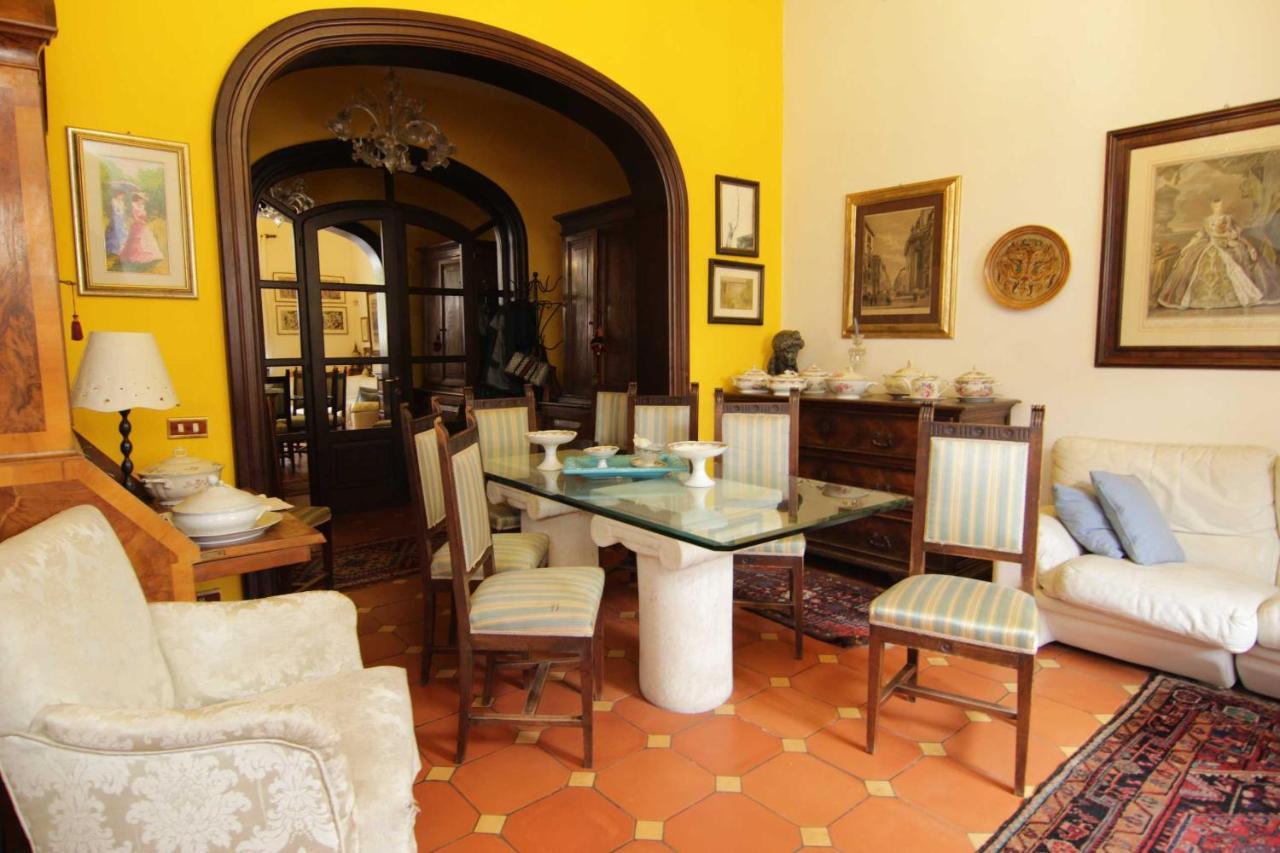 L'Arrocco Bed And Breakfast Марина-ди-Каррара Экстерьер фото